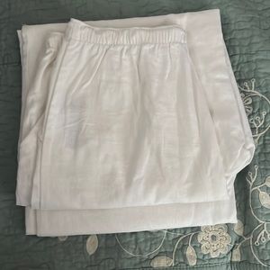 New A&F white pair of linen wide leg pants.